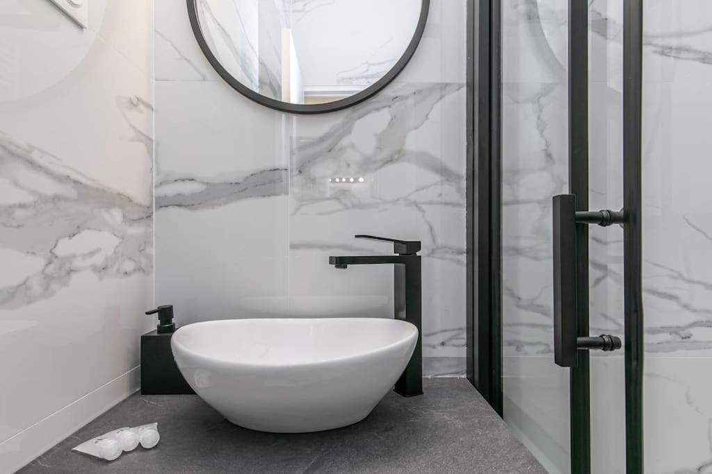 Mba Splendide Appart - Le Raincy - Banlieue Paris Villemomble Exterior photo
